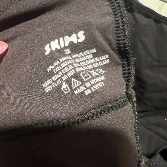 Nwt SKIMS Scoop Black Bra Noir 3x - Picture 3 of 6